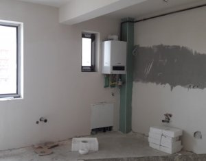 Lakás 3 szobák eladó on Floresti