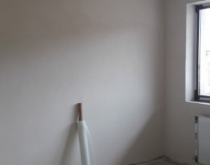 Lakás 3 szobák eladó on Floresti