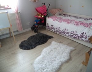 Ház 6 szobák eladó on Floresti