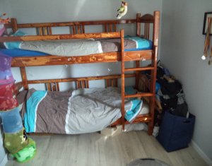 Ház 6 szobák eladó on Floresti