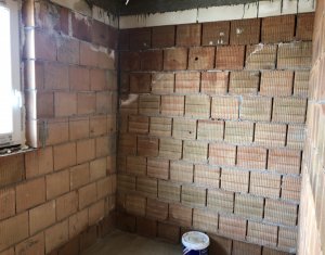 Ház 4 szobák eladó on Floresti