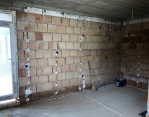 Ház 4 szobák eladó on Floresti