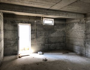 Ház 4 szobák eladó on Floresti