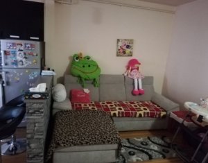 Lakás 2 szobák eladó on Floresti