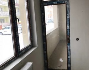 Lakás 3 szobák eladó on Floresti