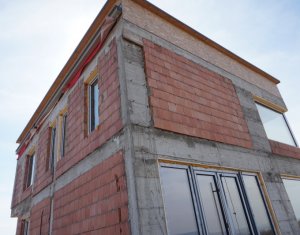 Ház 4 szobák eladó on Dezmir