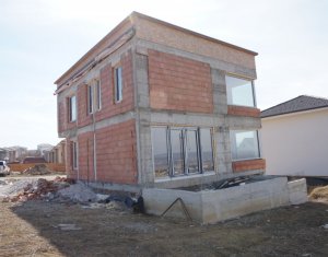 Ház 4 szobák eladó on Dezmir