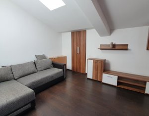 Lakás 3 szobák eladó on Floresti