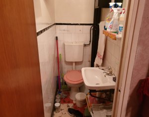 Lakás 4 szobák eladó on Cluj-napoca, Zóna Manastur