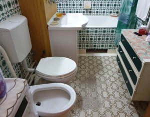 Lakás 4 szobák eladó on Cluj-napoca, Zóna Manastur