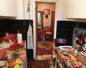 Lakás 4 szobák eladó on Cluj-napoca, Zóna Manastur