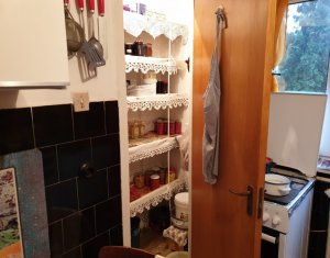 Lakás 4 szobák eladó on Cluj-napoca, Zóna Manastur