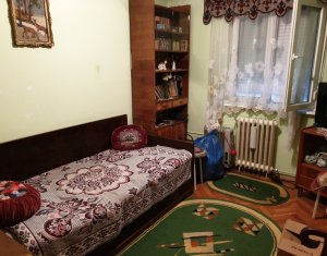 Lakás 4 szobák eladó on Cluj-napoca, Zóna Manastur