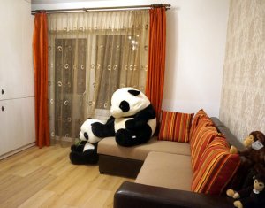 Lakás 3 szobák eladó on Floresti