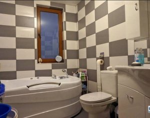 Ház 5 szobák eladó on Floresti