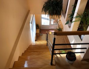 Ház 6 szobák eladó on Floresti