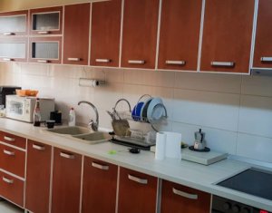 Ház 6 szobák eladó on Cluj-napoca, Zóna Dambul Rotund