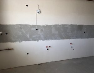 Lakás 3 szobák eladó on Floresti