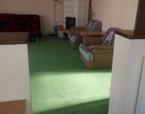 Ház 4 szobák kiadó on Sannicoara