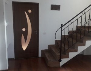 Ház 4 szobák kiadó on Sannicoara