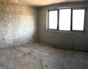 Lakás 3 szobák eladó on Floresti