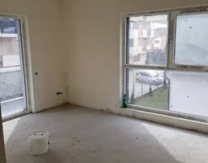 Lakás 3 szobák eladó on Floresti