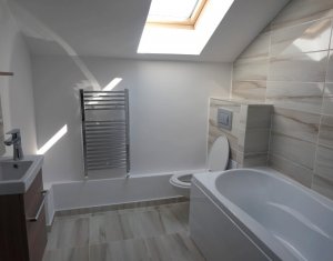 Lakás 4 szobák eladó on Floresti