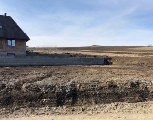 Nyaralók eladó on Barai