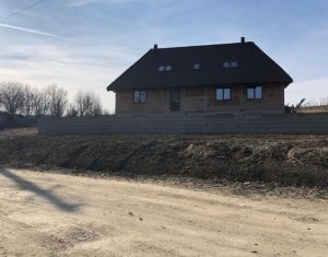 Nyaralók eladó on Barai