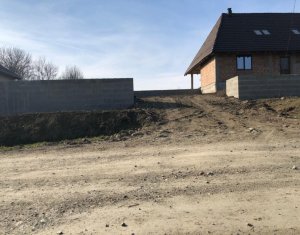 Nyaralók eladó on Barai