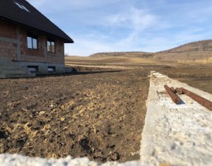 Nyaralók eladó on Barai