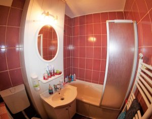 Lakás 4 szobák eladó on Cluj-napoca, Zóna Manastur