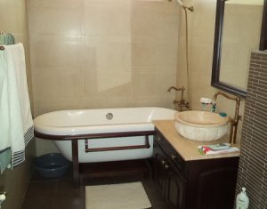 Lakás 4 szobák eladó on Cluj-napoca, Zóna Manastur