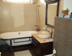 Lakás 4 szobák eladó on Cluj-napoca, Zóna Manastur