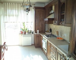 Lakás 4 szobák eladó on Cluj-napoca, Zóna Manastur