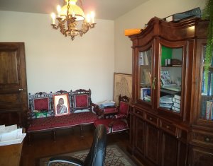 Lakás 4 szobák eladó on Cluj-napoca, Zóna Manastur