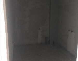 Lakás 2 szobák eladó on Floresti