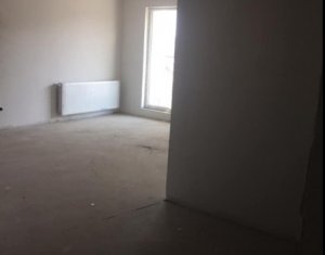 Lakás 3 szobák eladó on Floresti