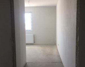 Lakás 3 szobák eladó on Floresti