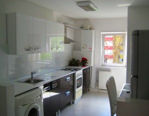 Lakás 4 szobák eladó on Cluj-napoca, Zóna Manastur