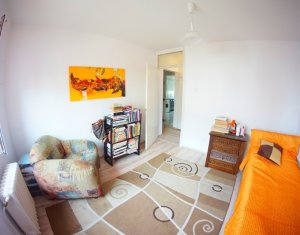 Lakás 4 szobák eladó on Cluj-napoca, Zóna Manastur