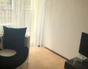 Lakás 3 szobák eladó on Floresti