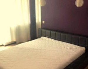 Lakás 3 szobák eladó on Floresti