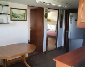 Ház 5 szobák kiadó on Sannicoara