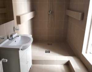 Lakás 4 szobák kiadó on Cluj-napoca, Zóna Centru