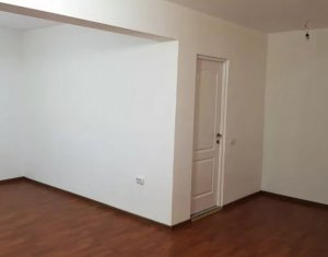 Lakás 2 szobák eladó on Floresti