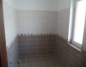 Ház 4 szobák eladó on Floresti