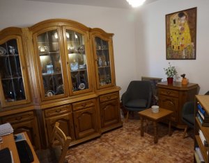 Ház 7 szobák eladó on Baciu