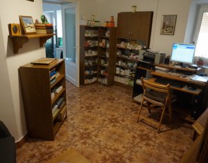 Ház 7 szobák eladó on Baciu