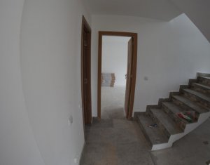 Ház 4 szobák eladó on Sannicoara